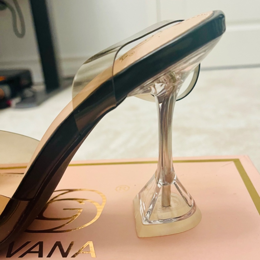 Never worn butterfly clear black jelly heels - Picture 3 of 5